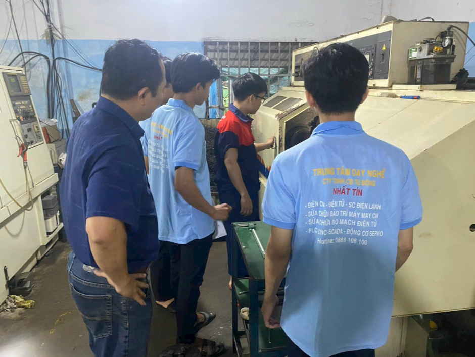 Dạy vận hành CNC tại Đồng Nai