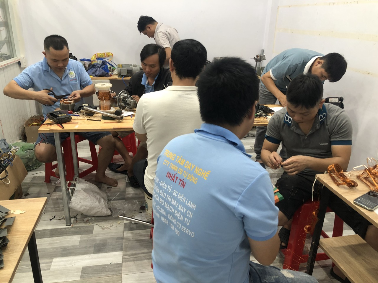 day-sua-chua-dien-co-2.jpg