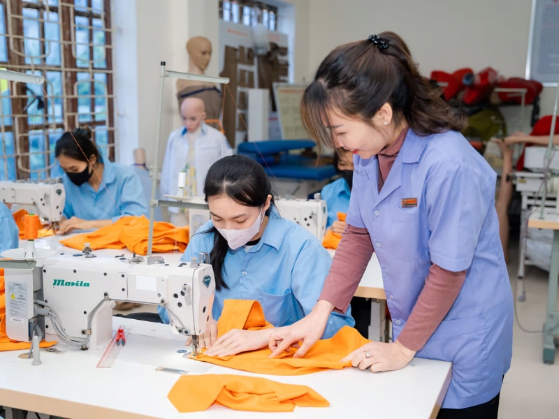 day-may-cong-nghiep-cap-toc-2.jpg