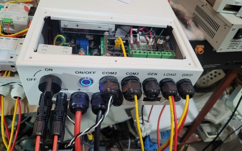 day-sua-chua-bien-tan-solar-inverter.jpg